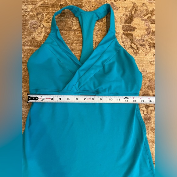 Lululemon aqua blue tank size 8 - Picture 4 of 9